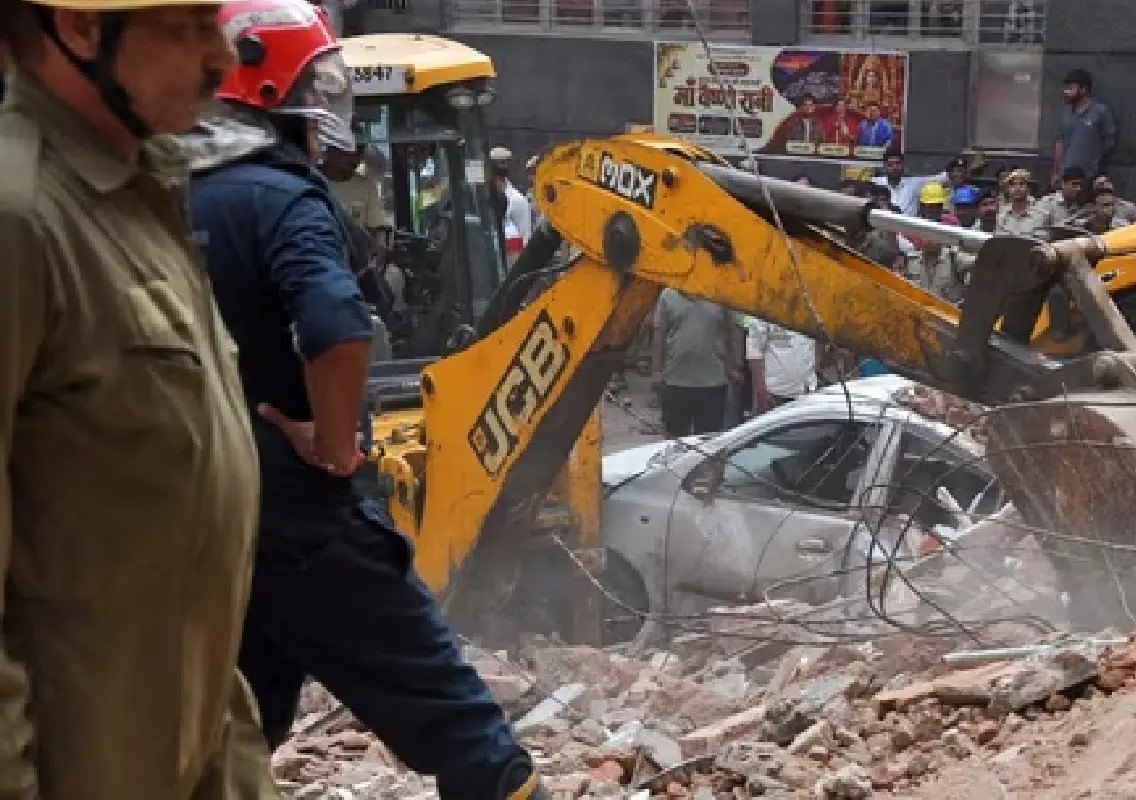 Delhi University colleges open doors to students after PG collapse - News Karnataka