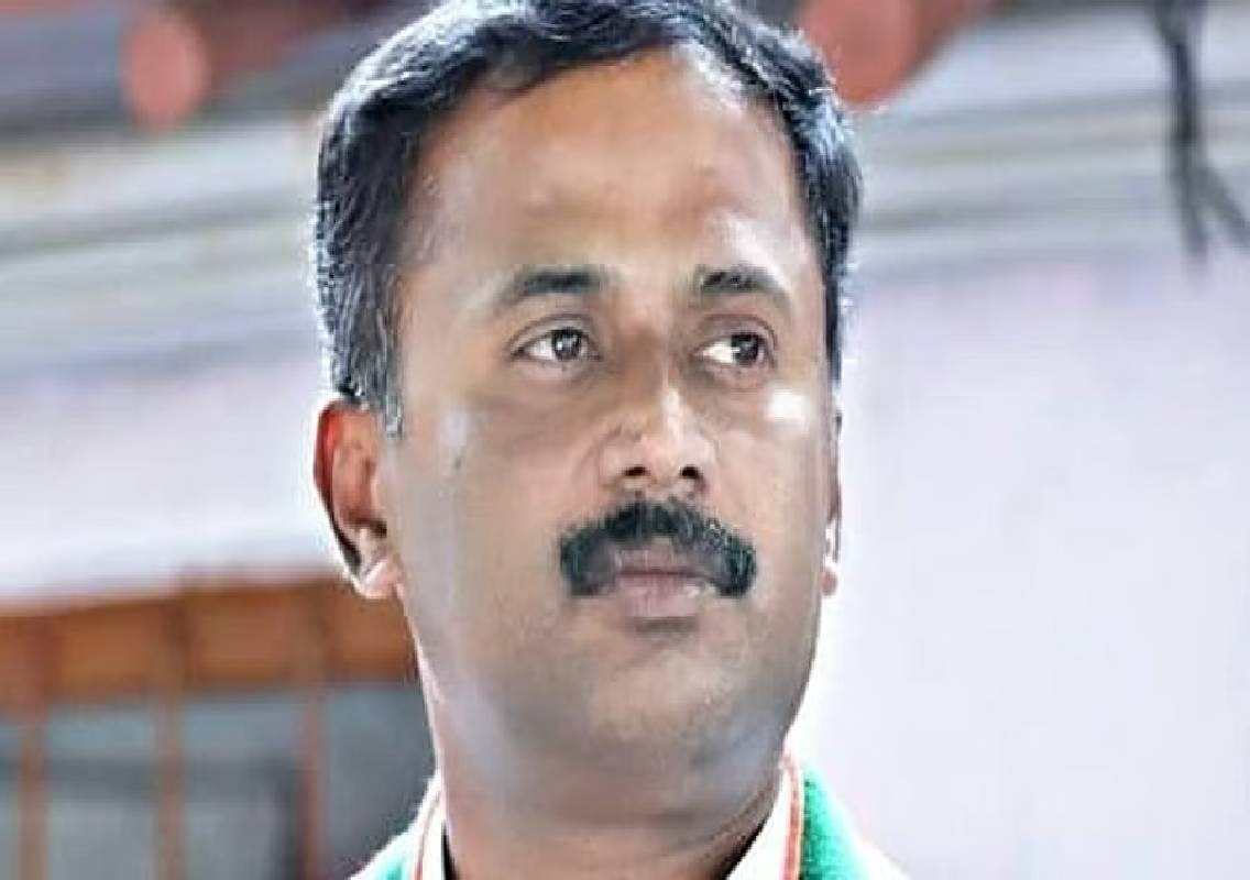 Dinesh Gooligowda seeks Justice Nagarathna for Dasara - News Karnataka