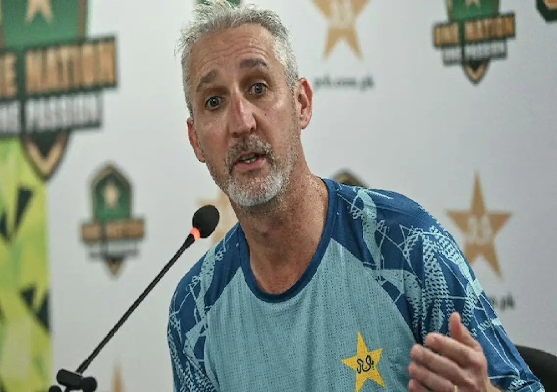 Jason Gillespie hits out at PCB, accuses Aaqib Javed of undermining him - News Karnataka
