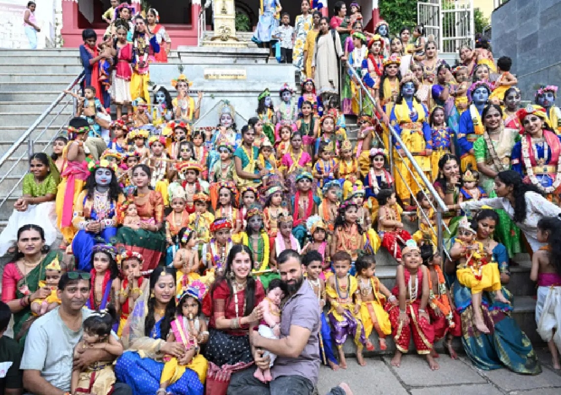 Krishna Vesha competition held at Kadri temple in Mangaluru - News Karnataka