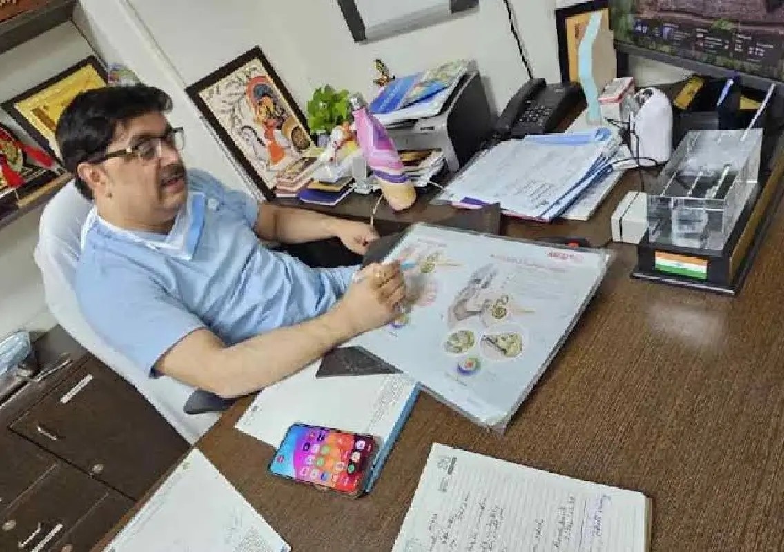 Kuwait infant hears for first time after surgery in Bengal - News Karnataka