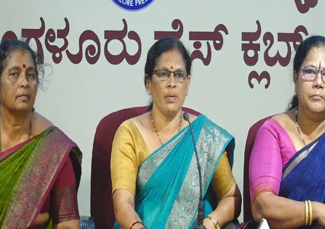 Mangaluru Anganwadi workers seek minimum wage, gratuity and ESI benefits - News Karnataka