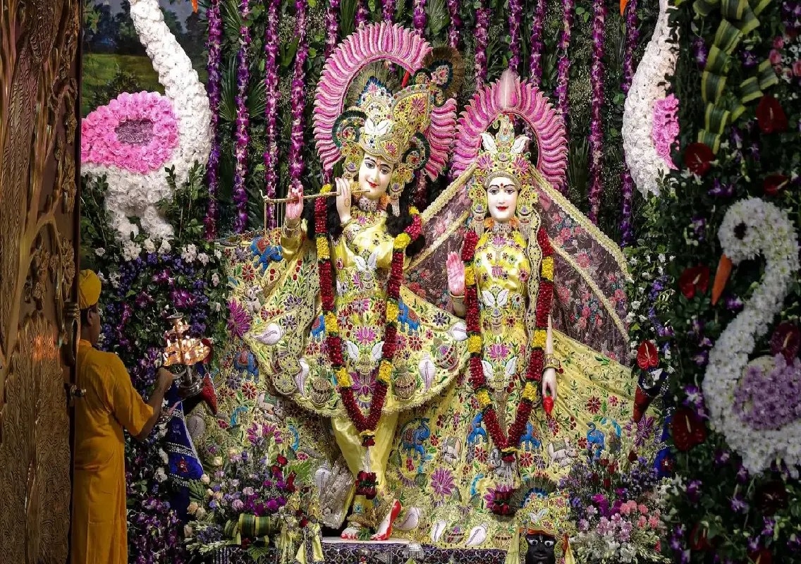 Mathura, Vrindavan glow with grand Janmashtami celebrations - News Karnataka