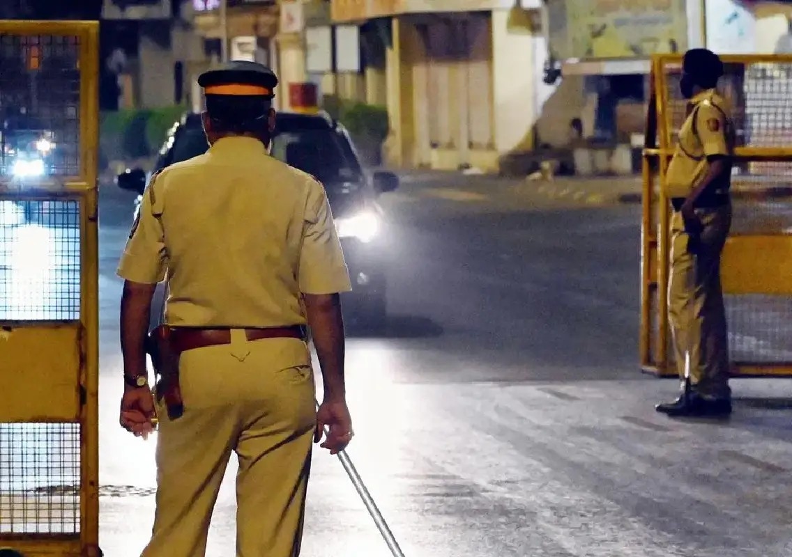 Mumbai cop’s treatment of cyclist sparks outrage and political response - News Karnataka