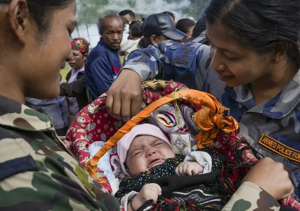 Nepal flood survivors struggle for medicines as rescue efforts continue - News Karnataka