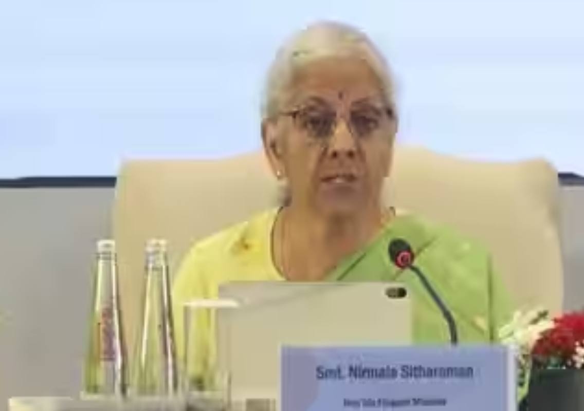 Sitharaman Explains UPI MDR Charges Above Rs 2,000 - News Karnataka