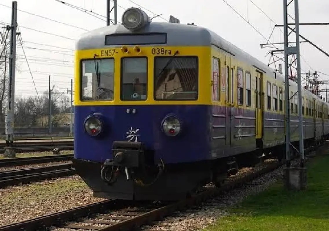 Poland’s railway ‘Granny’ returns after 63 years of service - News Karnataka