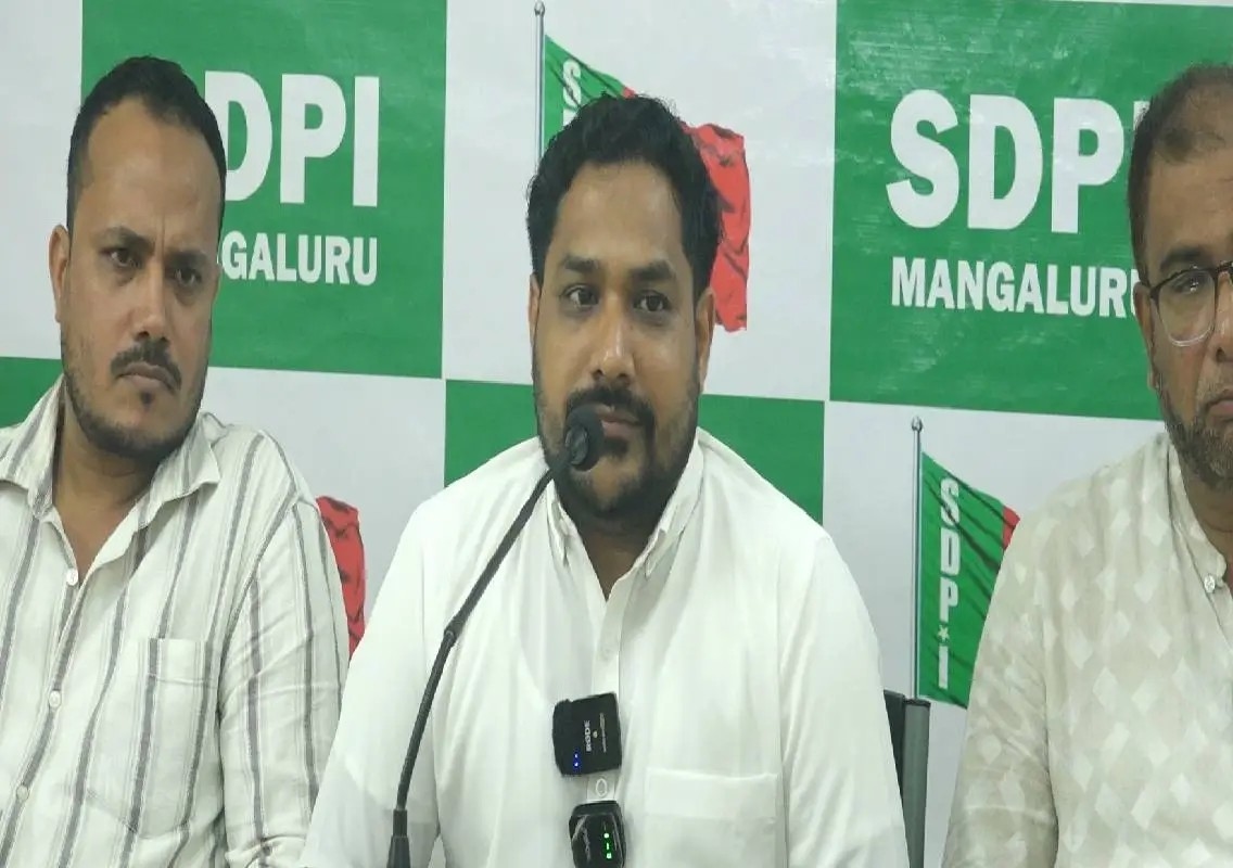 SDPI says no weapons displayed during Mangaluru black flag protest: WATCH - News Karnataka
