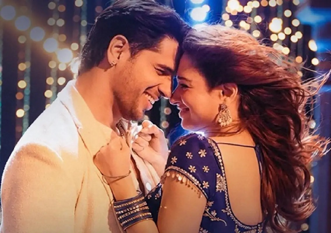 Sidharth Malhotra and Tamannaah bring dance to ‘Thummak Thummak’: WATCH - News Karnataka