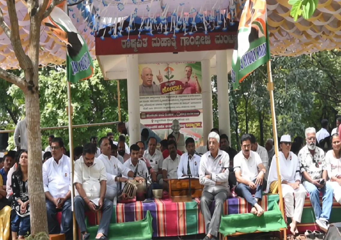 Sorake accuses BJP of insulting Constitution through Dalit community - News Karnataka