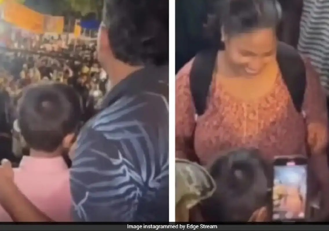 Strangers form human chain to reunite lost boy with mother - News Karnataka
