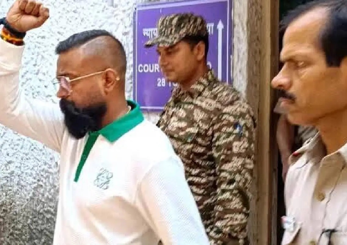 Sukesh Chandrasekhar gets 8 years for posing as SC judge - News Karnataka