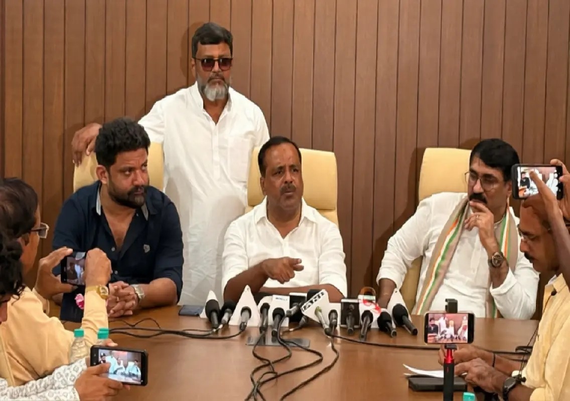 U T Khader urges coastal region to welcome Karnataka Cabinet - News Karnataka