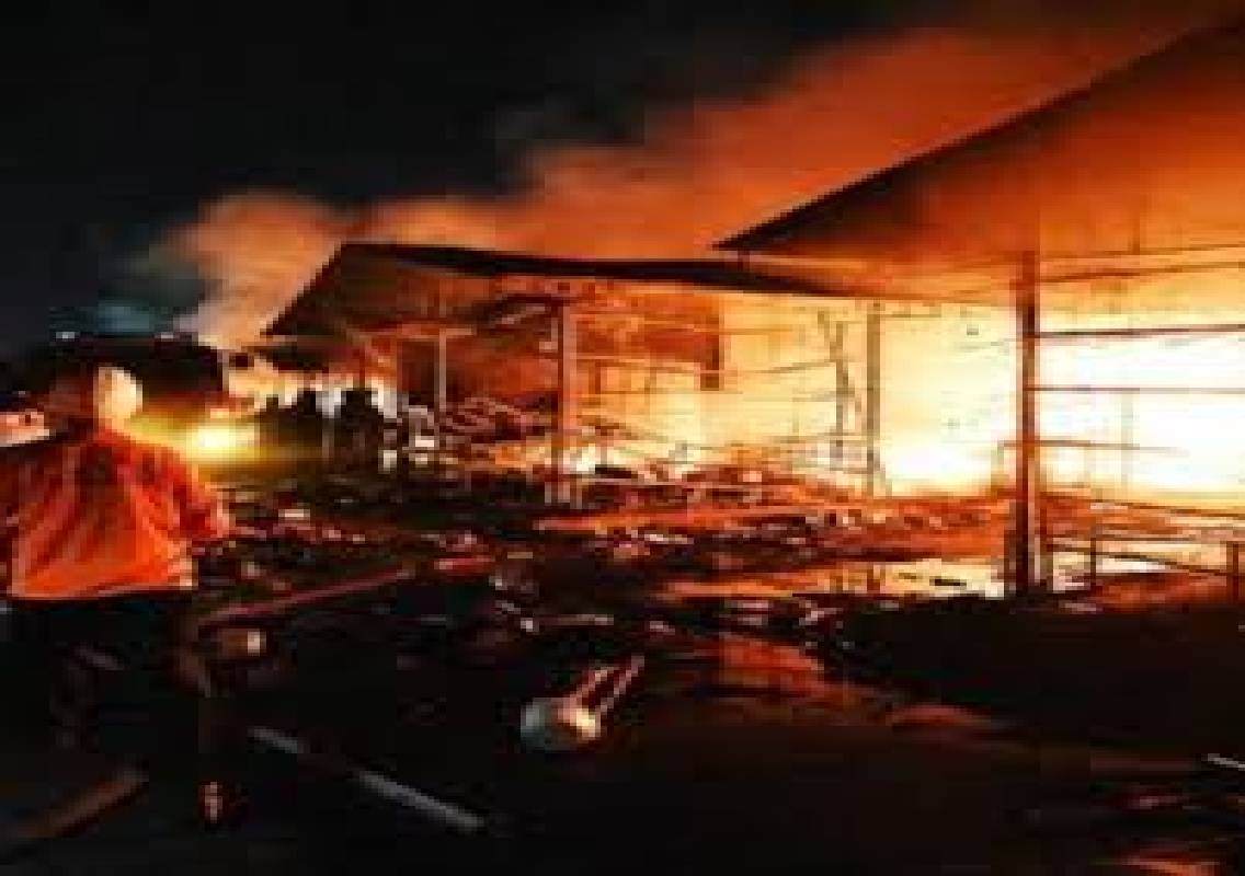 Udupi coconut unit fire destroys stock worth ₹15 lakh: WATCH - News Karnataka