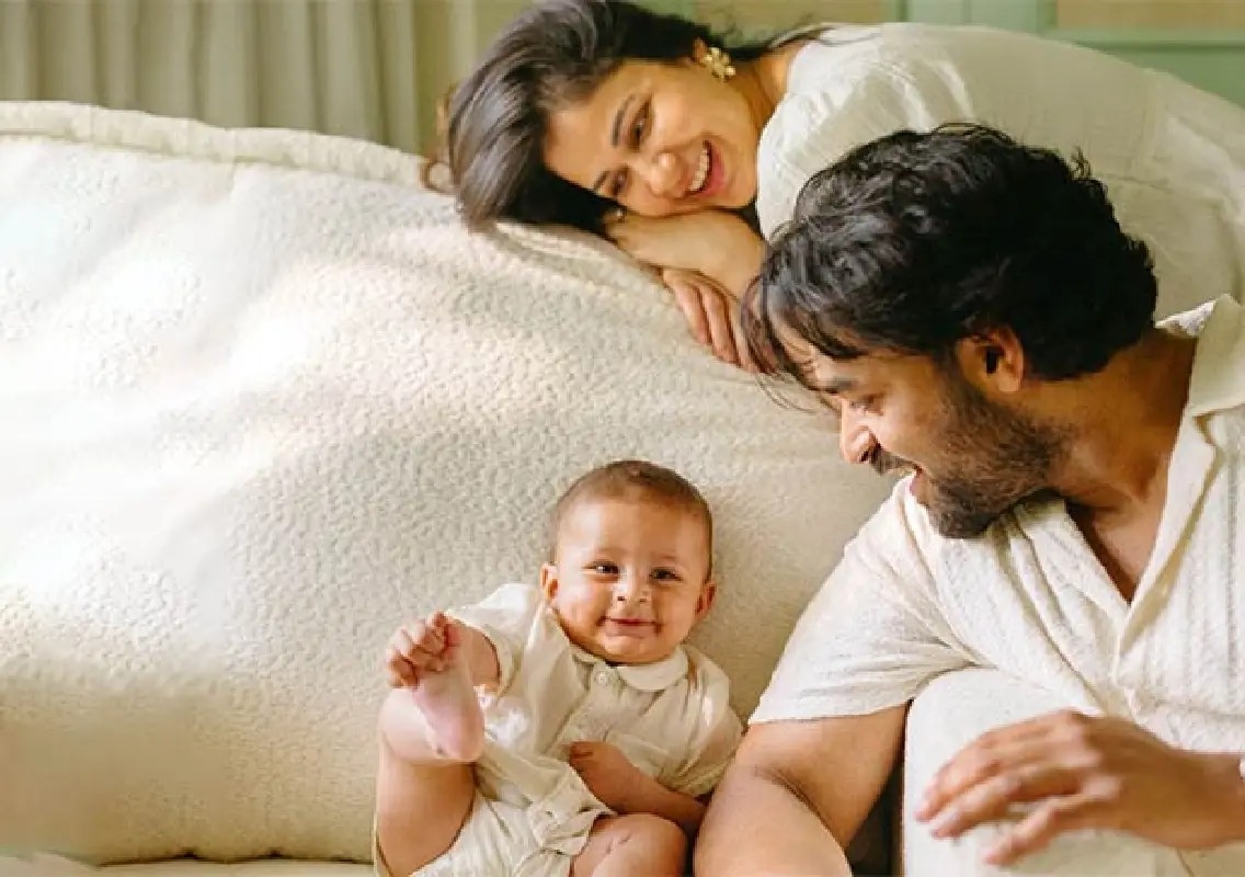 Varun Tej, Lavanya Tripathi reveal son Vaayuv’s face on first birthday - News Karnataka