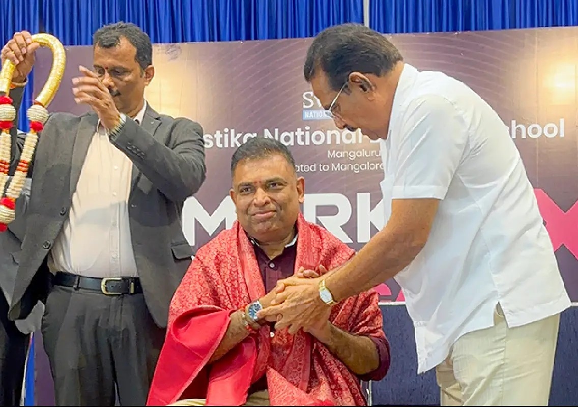 Walter Nandalike honoured with Swastika Udyamaratna Award 2026 - News Karnataka
