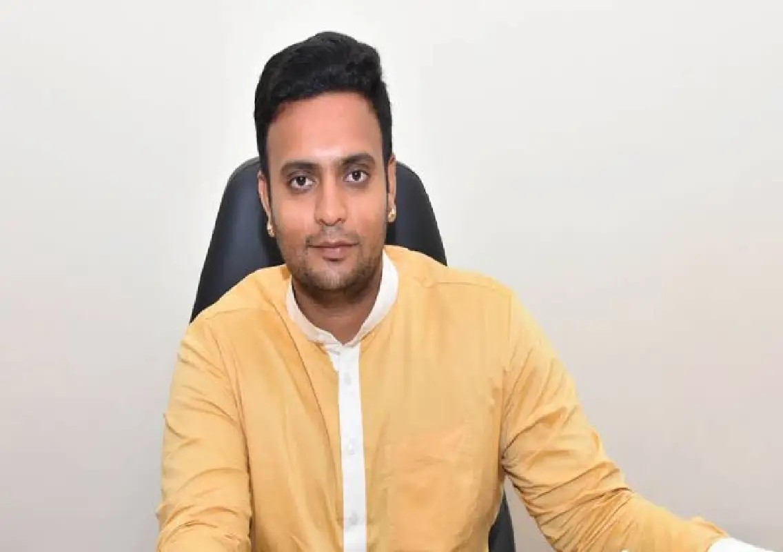 Yaduveer calls Congress government ‘anti-Hindu’ over Ganesha procession - News Karnataka