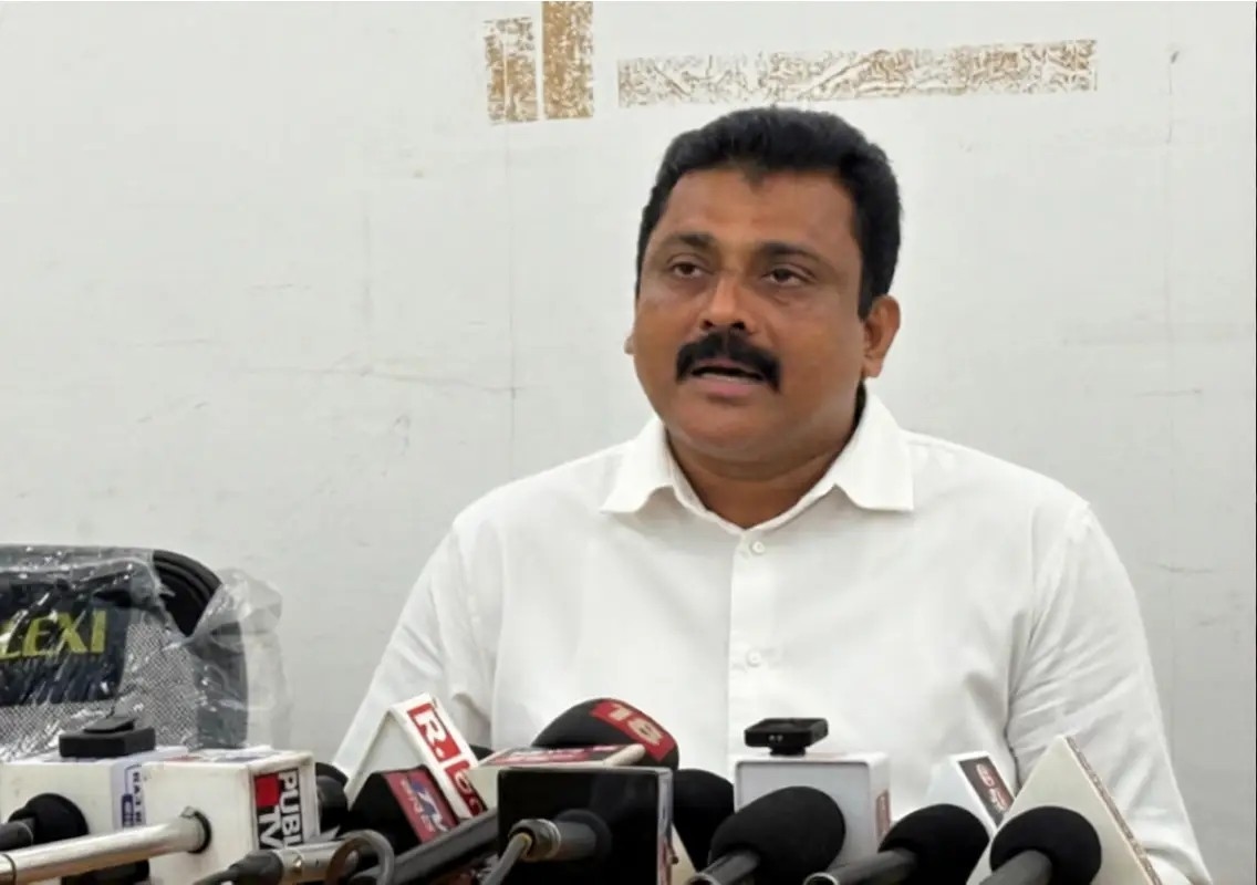 e-Swathu 2.0 delays cause hardship to citizens, says MLC Kishore Kumar - News Karnataka