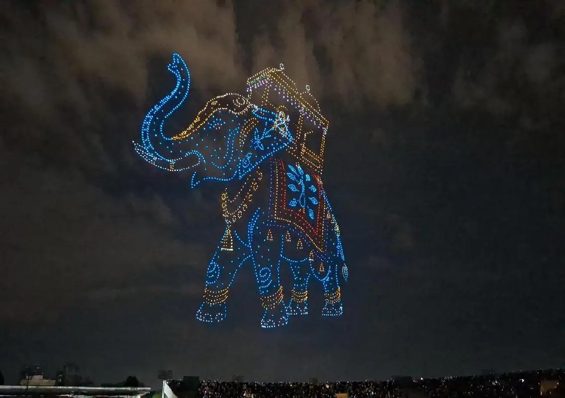 3,500 drones light up Mysuru sky with spectacular Dasara display - News Karnataka