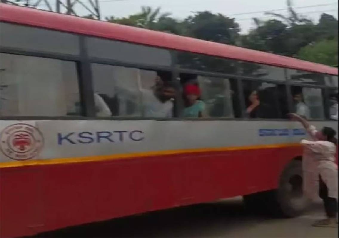 Woman falls unconscious on KSRTC bus, rushed to hospital - News Karnataka