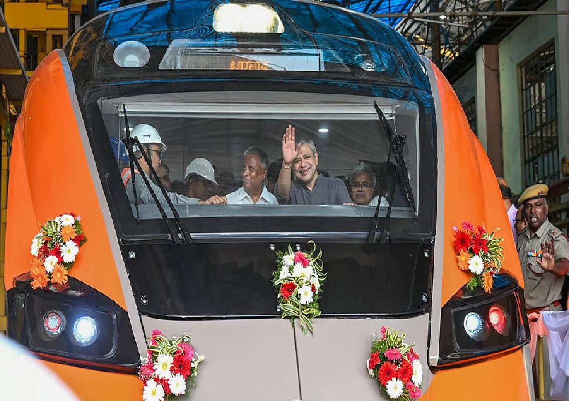 Bengaluru-Mumbai Vande Bharat sleeper may launch Oct 10 - News Karnataka