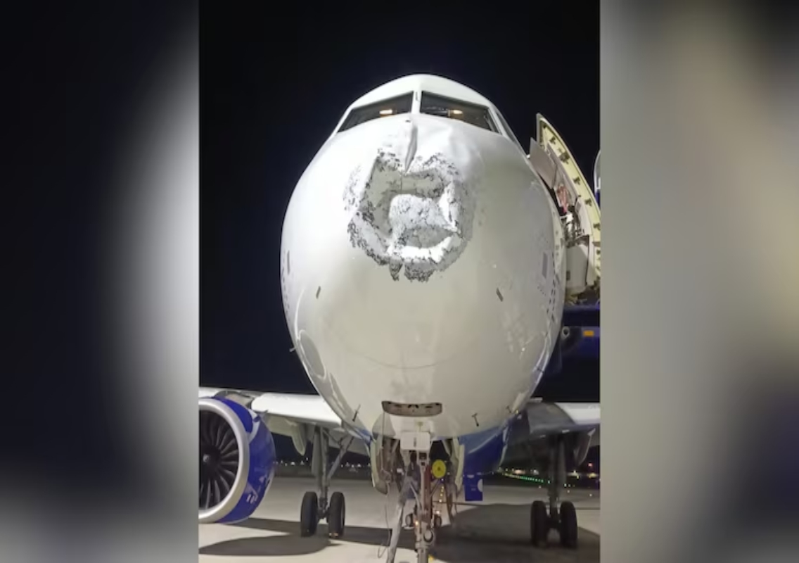 IndiGo Patna-Lucknow flight hit by lightning - News Karnataka