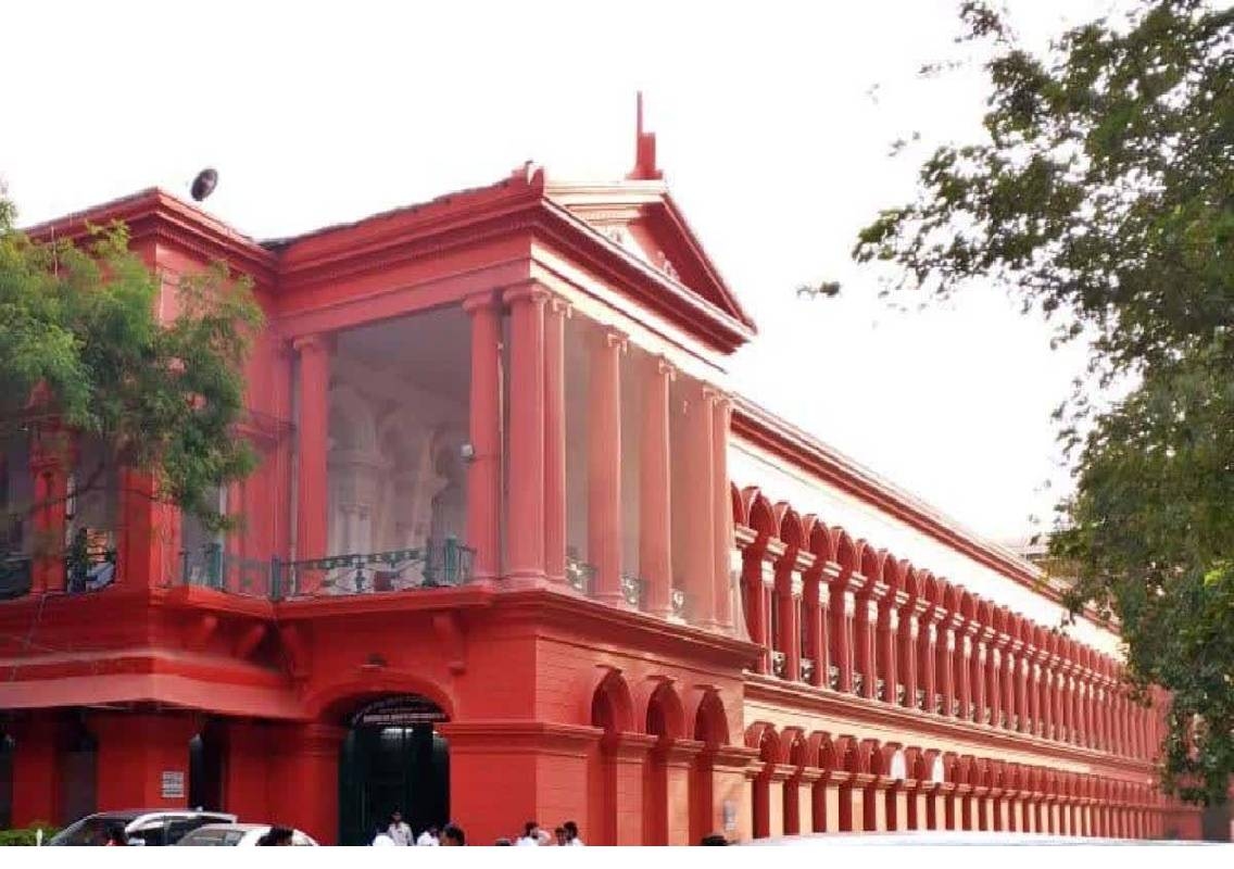 Karnataka HC on Minor Driving: Father Faces Trial - News Karnataka