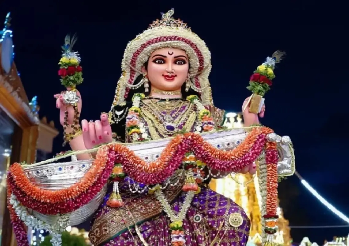 Mangaluru Kudroli Dasara Shobhayatre draws thousands of devotees - News Karnataka