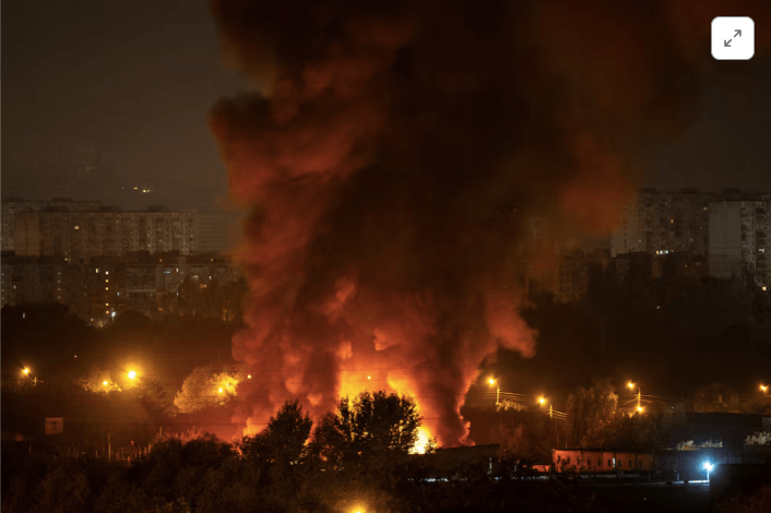 Russia strikes Ukraine, killing at least 32 - News Karnataka