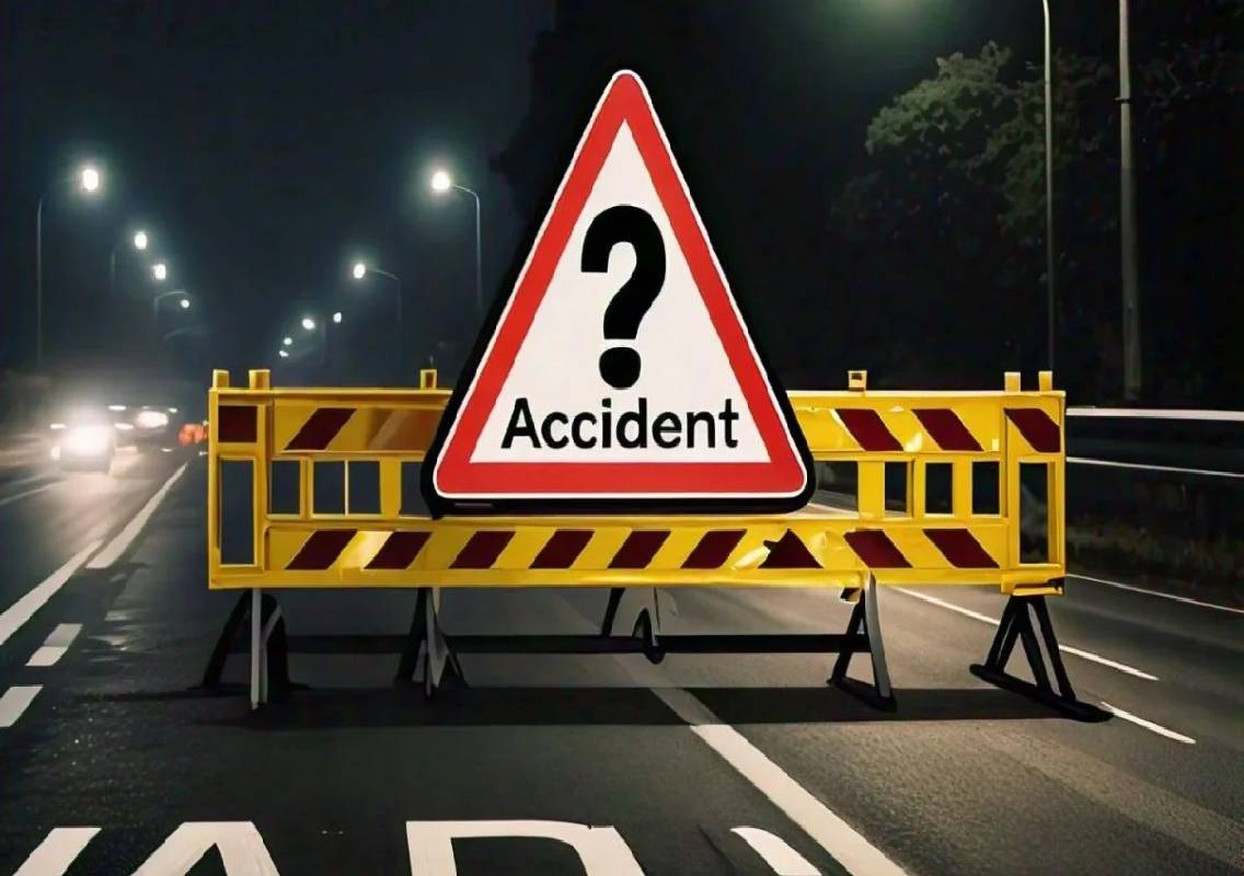Boy killed, two seriously injured in car-lorry collision in Sullia - News Karnataka