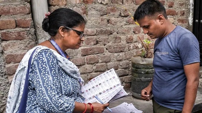 EC orders drive to enrol voters left out after SIR - News Karnataka