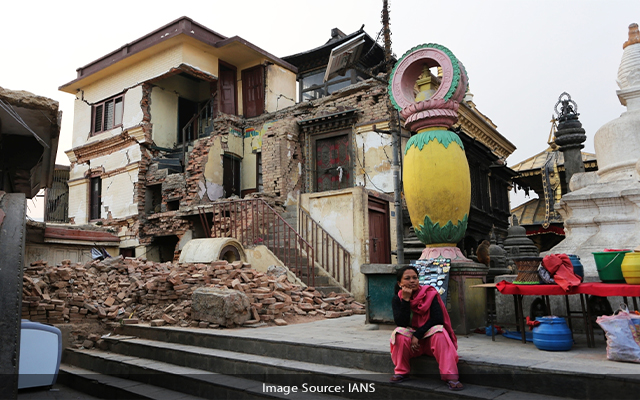 5.8 Magnitude Earthquake Hits Nepal 3 Injured