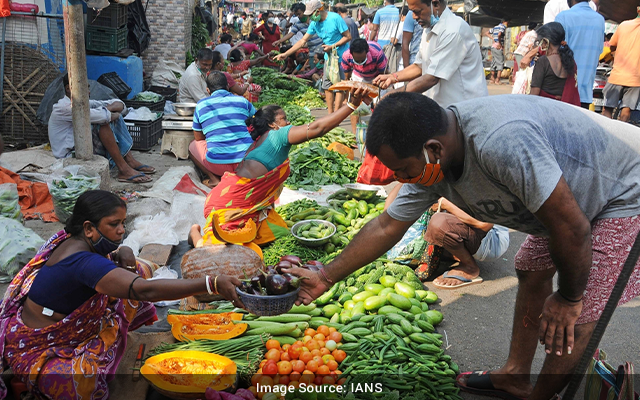 Vegetable prices soar in Chennai ahead of total lockdown