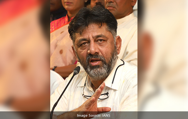 Dk Shivakumar Visits Siddaramaiah Discusses Organisational Revamp In Party