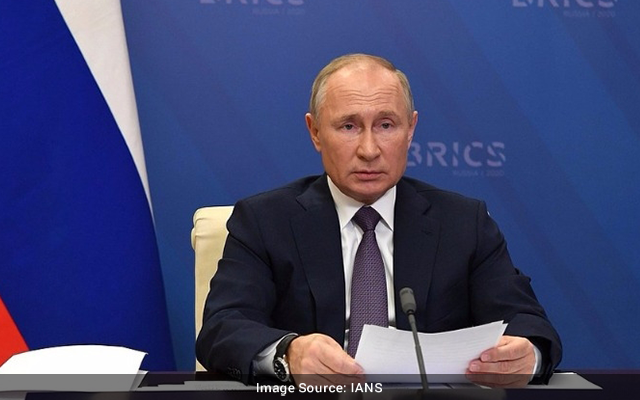 Putin urges global unity in combating Covid