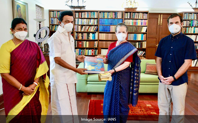Tn Cm Stalin Meets Sonia Rahul