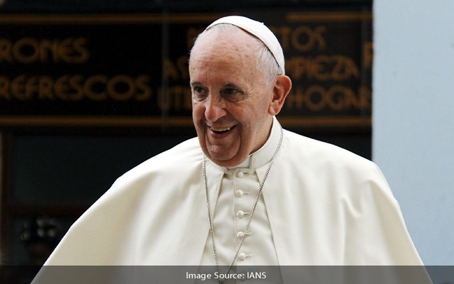 Pope to meet cardinals to discuss Vatican constitution
