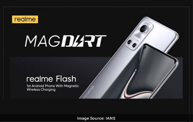 Realme Unveils Magnetic Wireless Charging Solution Main
