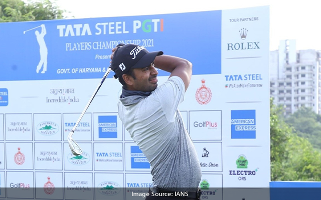 Chandra Leads Players Championships With 65 In First Round
