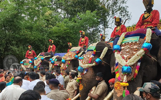 Dasara Elephants Sent To Mysuru After Pooja