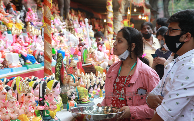 Devotees Purchasing Ganesha Idols On The Occasion Of Sri Ganesha Chaturty In B'luru