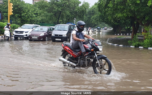 Heavy Rains Lash Delhi