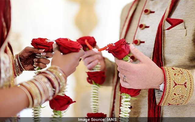 Up Woman Marries Man In Police Custody