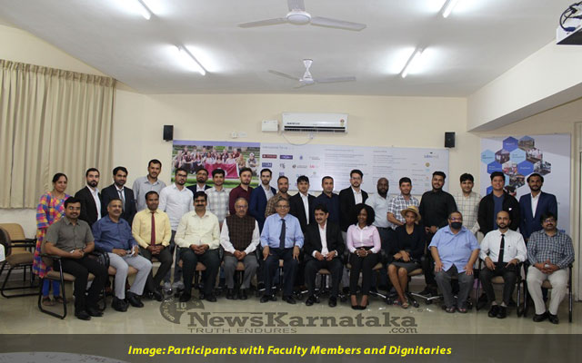 Participants With Faculty Members And Dignitaries