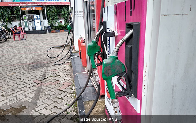Petrol and diesel prices rise again amid volatility in oil market