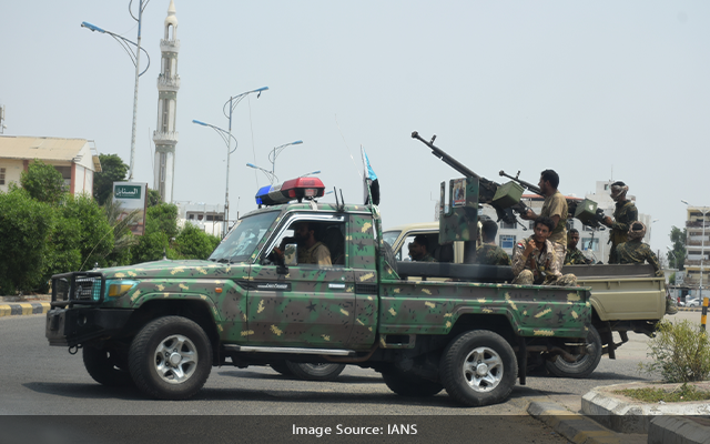 Yemen's Security Forces Clash With Gunmen In Aden, 5 Killed
