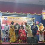 02 Roshni Ramananda Prabhu Byndoorian receives Tulunad Star Award in Oman