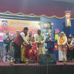 03 Roshni Ramananda Prabhu Byndoorian receives Tulunad Star Award in Oman