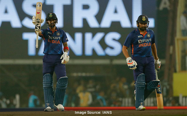 Second -t20i-openers-harshal-lead-india-to-7-wicket-win-over-new-zealand