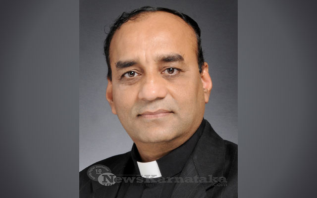 Fr John Baptist Saldanha assumes office of PRO for the Diocese of  Mangalore